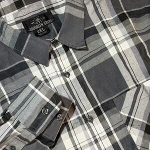Brooklyn State Button Up Shirt Mens 2XL Gray Black Plaid L/S Grunge Skater
Tough